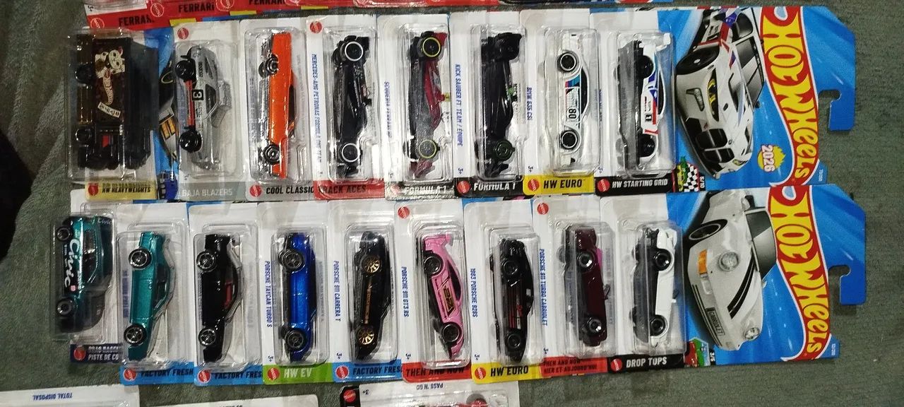 Lote de hot Wheels  - Foto 2
