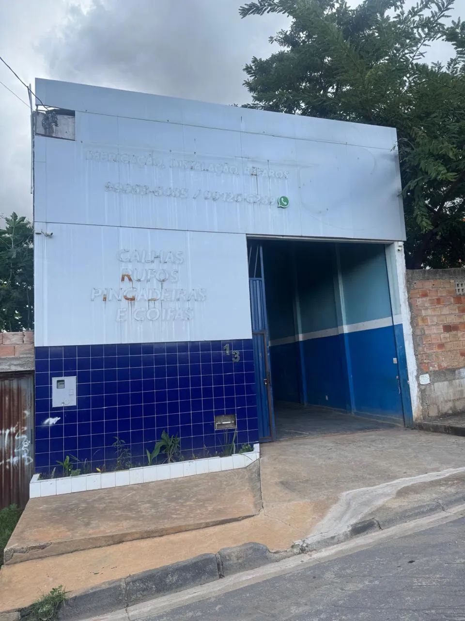 Alugo galpão 