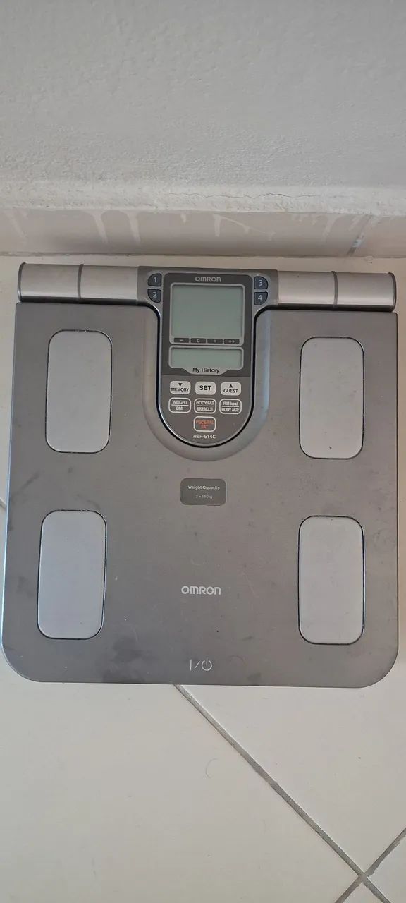Balança de bioimpedância