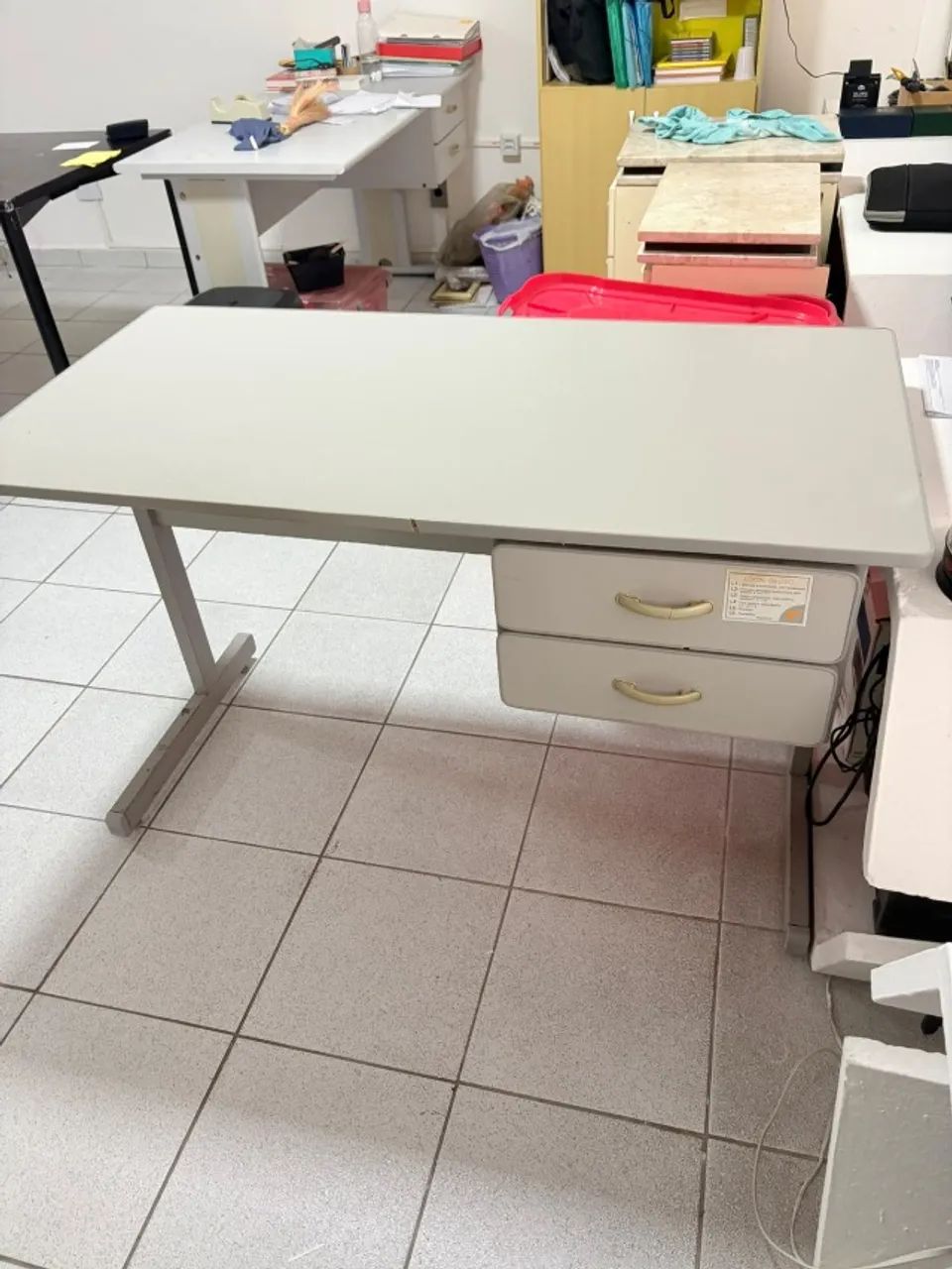 MESA PARA ESCRITORIO - Foto 2
