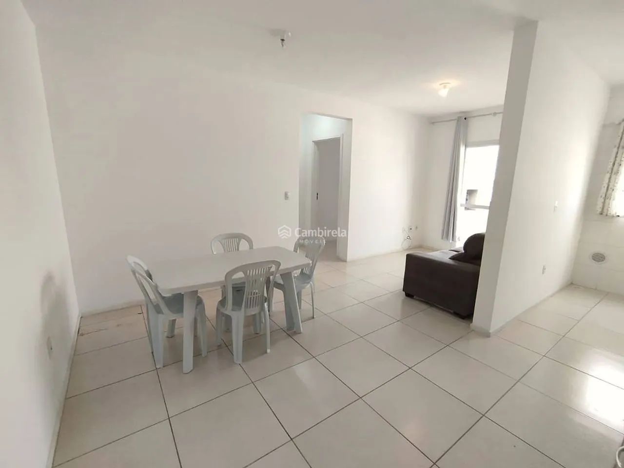 Apartamento dois dormitórios no bairro São Sebastião. - Foto 4