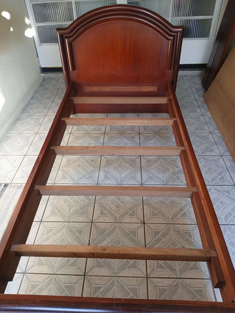 Cama de solteiro madeira maciça  - Foto 2
