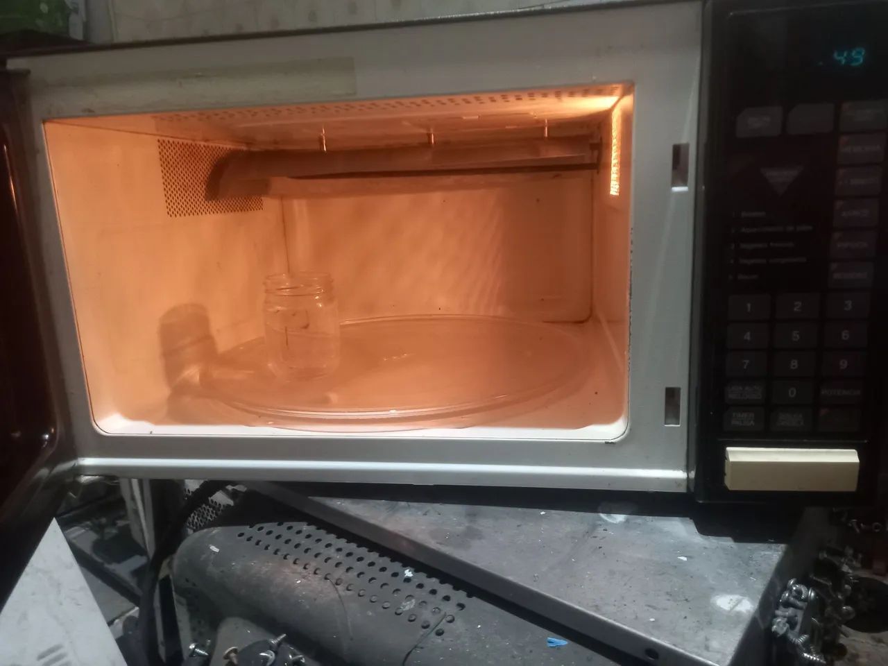 Microondas Sharp 34 litros - Foto 3