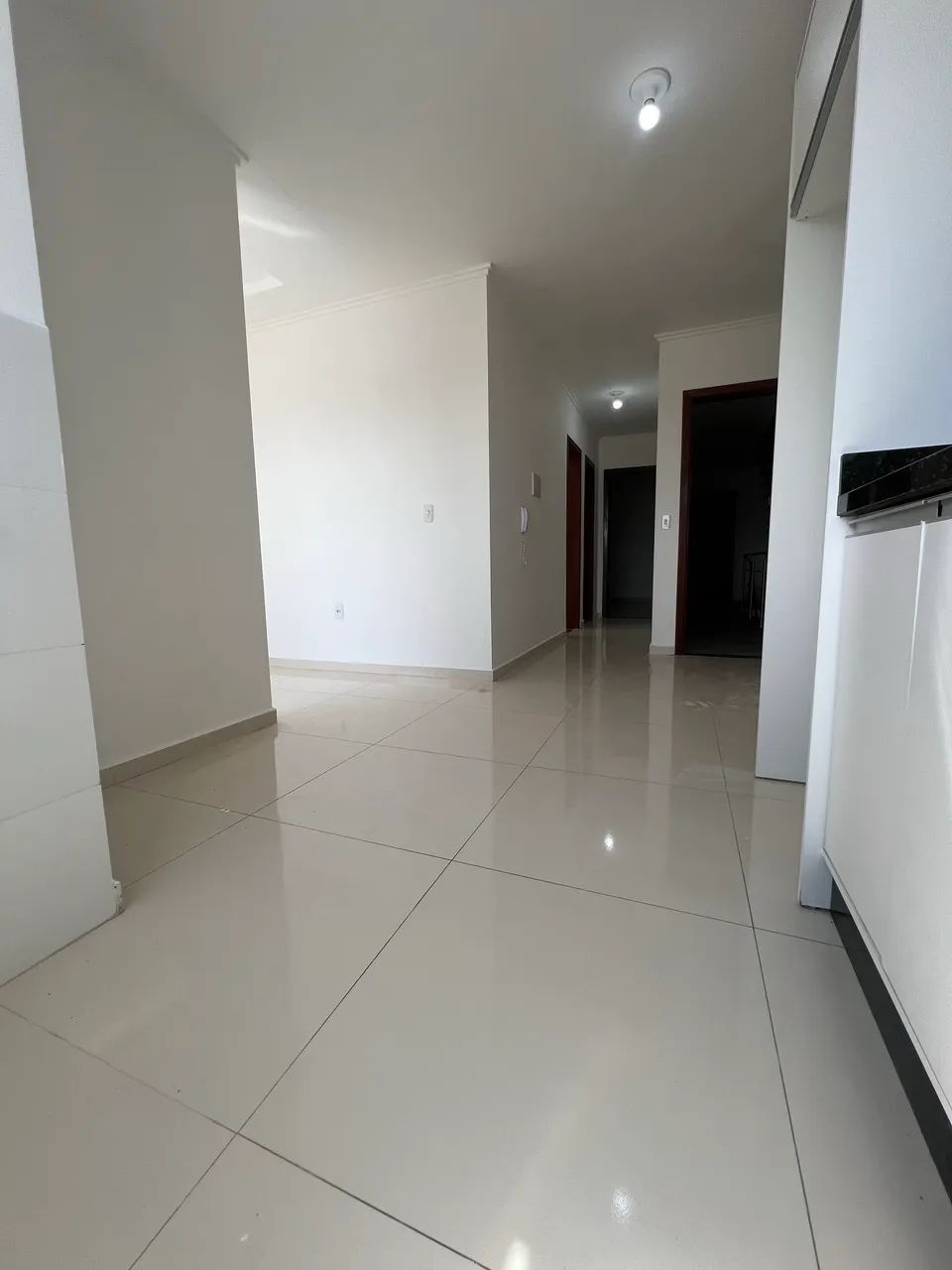 Excelente apartamento, ótima planta .2 dormitórios. - Foto 4