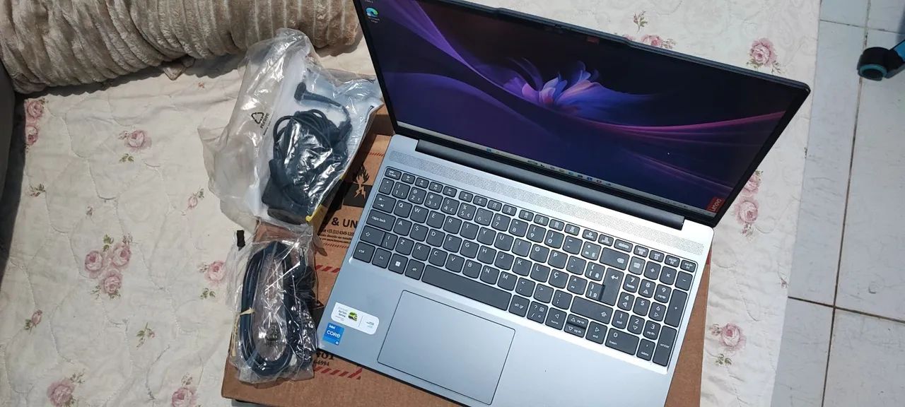 Lenovo ideapad slim 3 novo - Foto 2