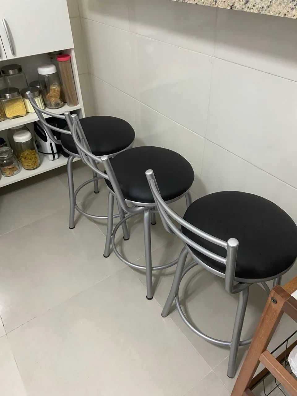 4 Banquetas giratórias 