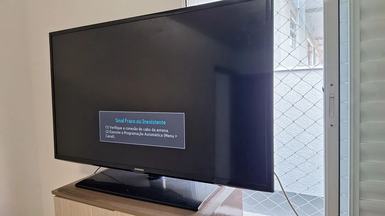 TV 40" NÃO É SMART 