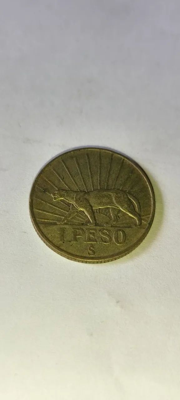 moeda de 1 Peso de Prata do Uruguai, emitida em 1942 - Foto 3