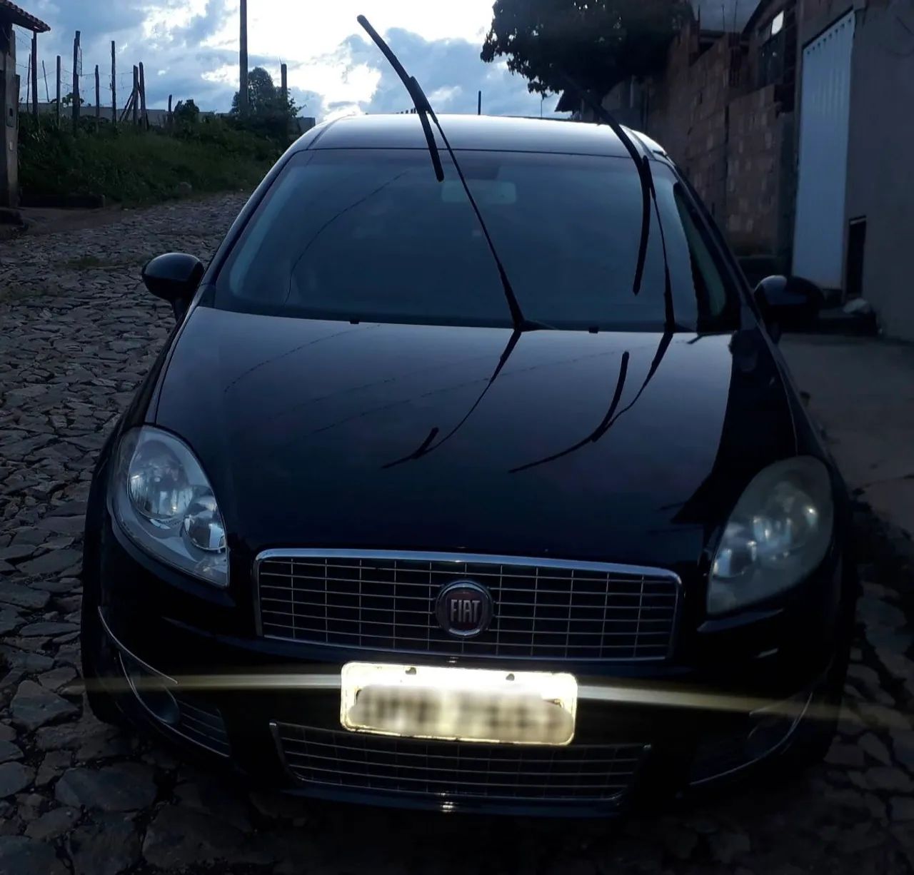 Fiat Linea Absolute 1.9/1.8 Flex Dualogic 4P 2013 - Foto 2