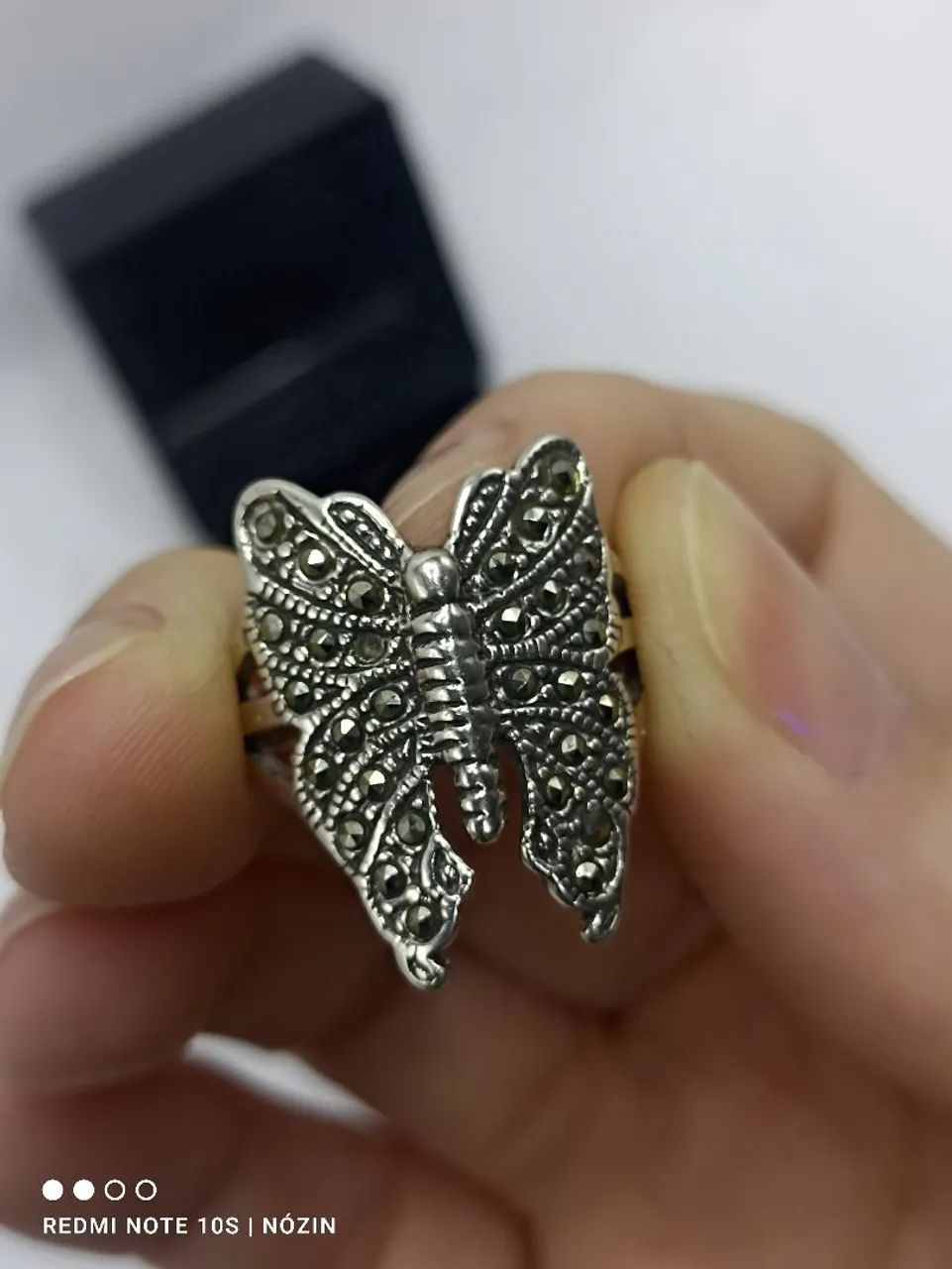 Anel de prata em formato de borboleta com marcassitas. - Foto 3