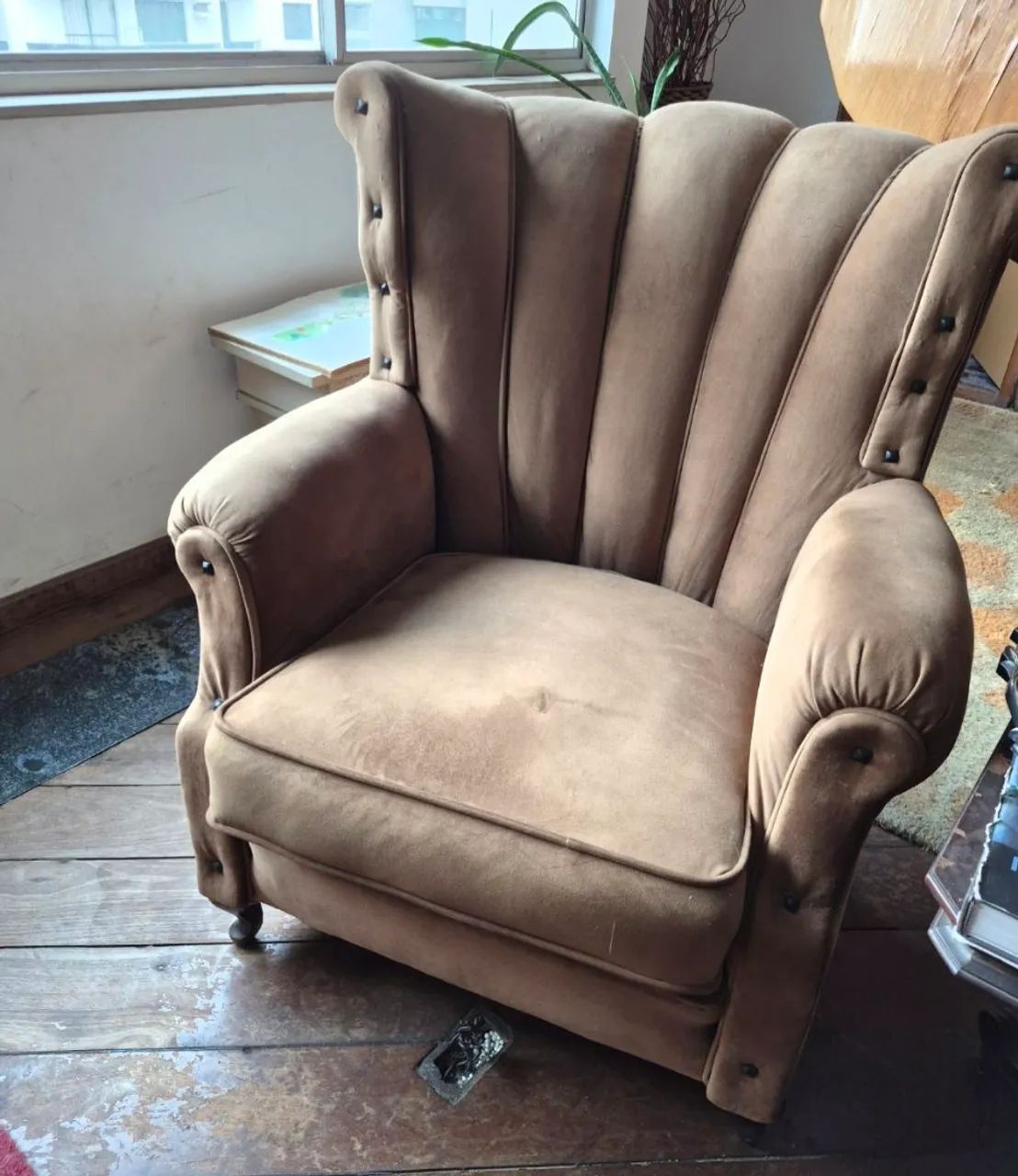 PAR de POLTRONAS Estilo Begere - Clássicas - Foto 2