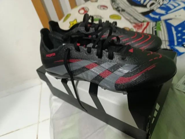 Chuteira campo Adidas predator league - Calçados Esportivos - Bom