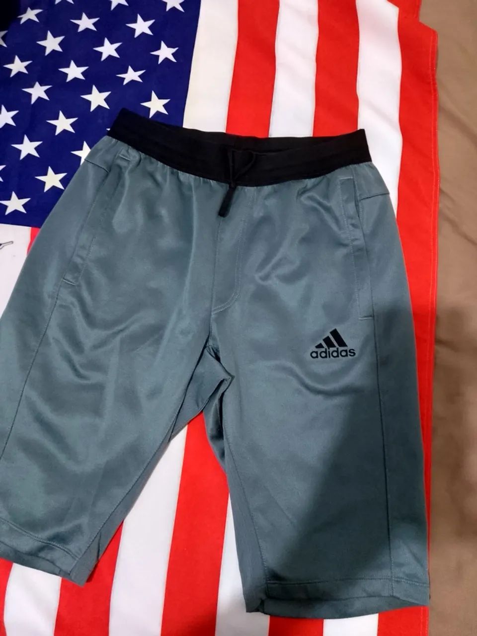 Bermuda adidas original 