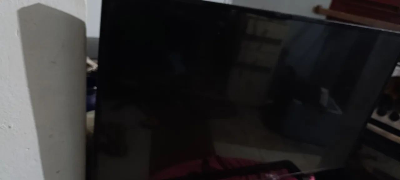 Televisão AOC