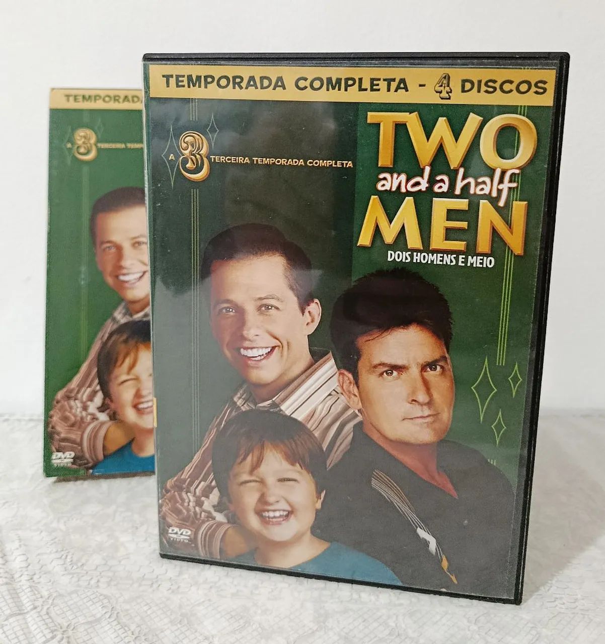 Box DVDs Two And A Half Men - Dois Homens e Meio 3° temporada, 4 discos