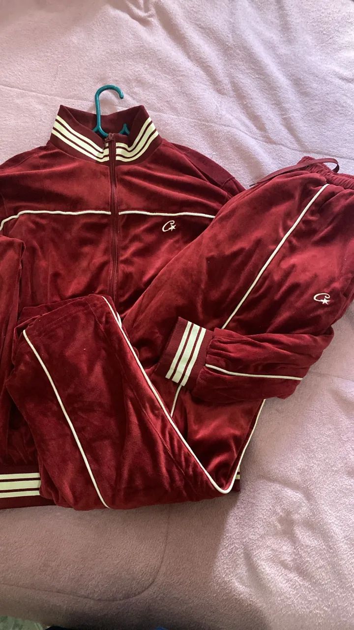 Conjunto Corteiz veludo vermelho  - Foto 4