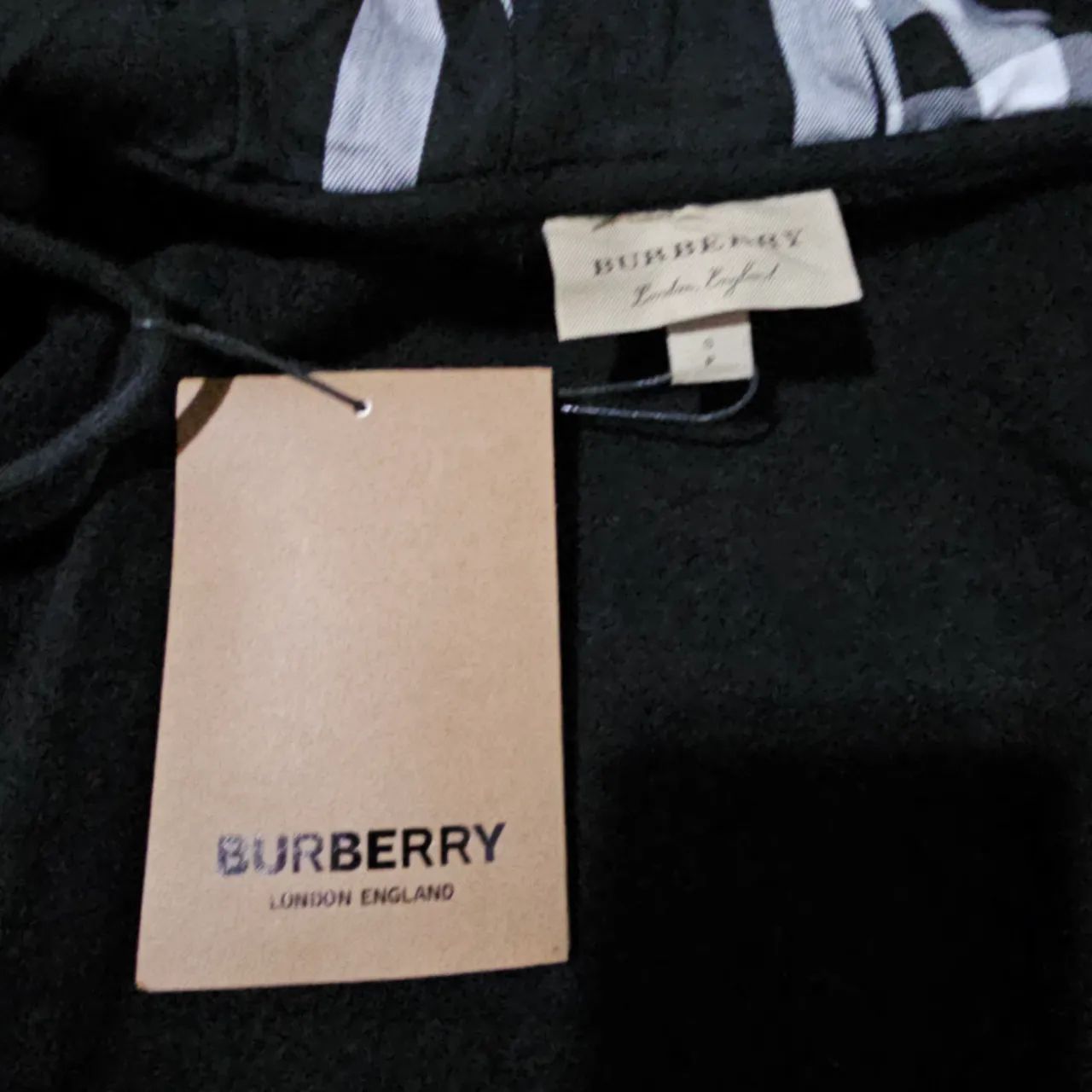 Jaqueta burberry preta - Foto 3