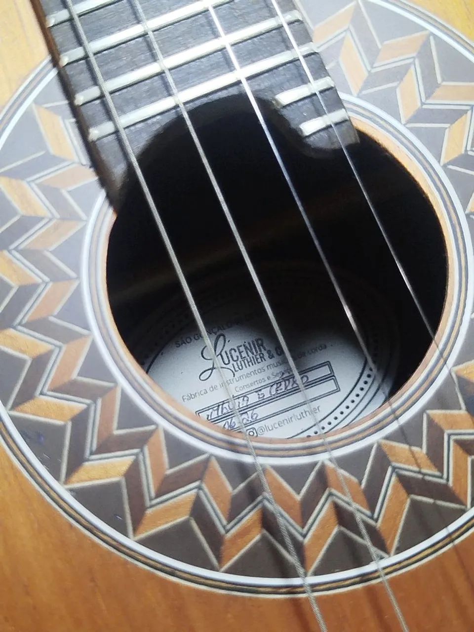CAVAQUINHO IMBUIA COM CEDRO  - Foto 5