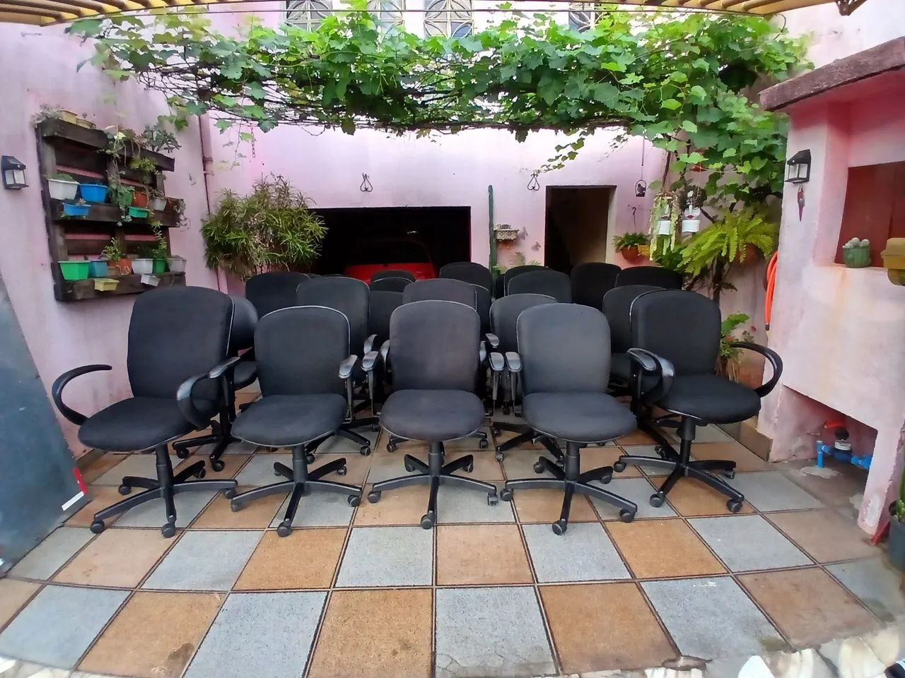 Cadeiras de escritório,seminovas  - Foto 2
