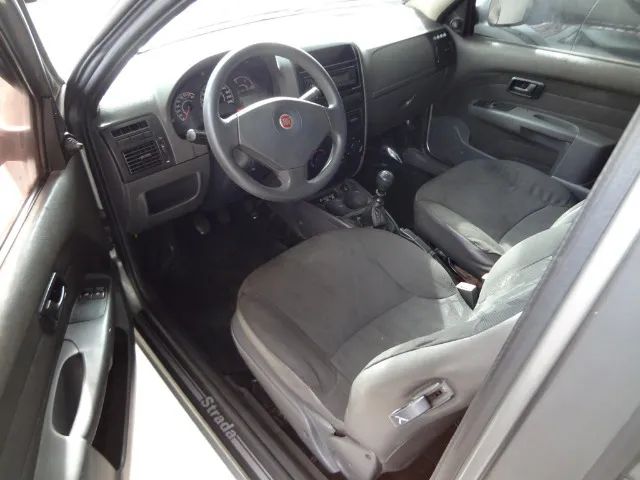 Fiat Strada Working 1.4 MPI Fire Flex 8V CD 2012 - Foto 5