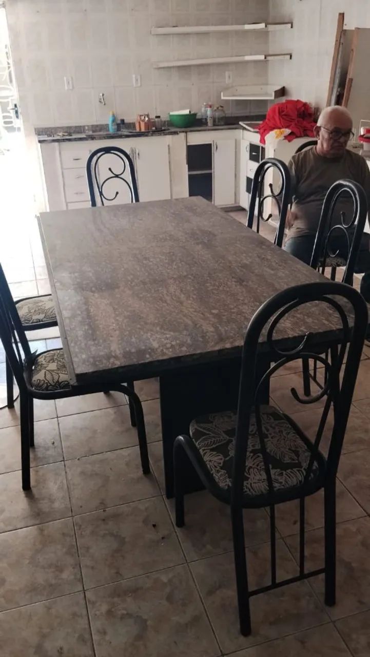 Mesa de mármore disponível  - Foto 3