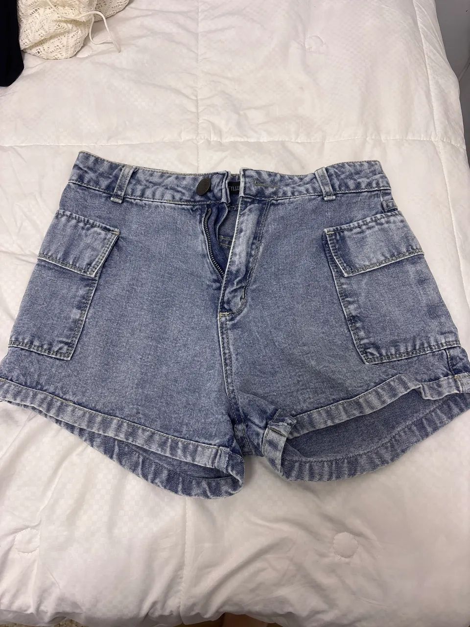 Short jeans