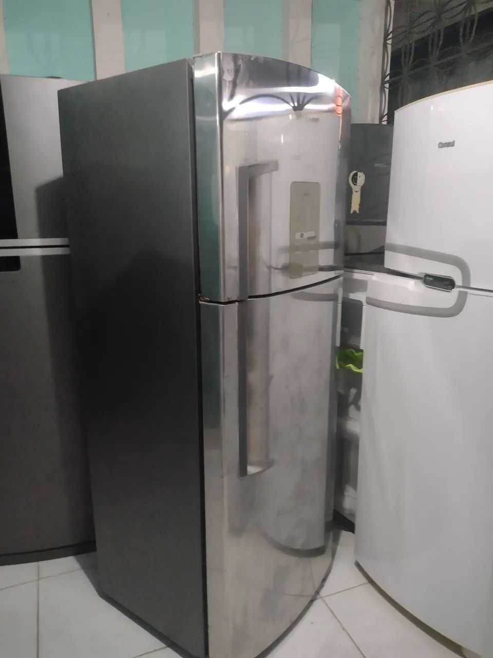Vendo geladeira ative inox - Foto 2