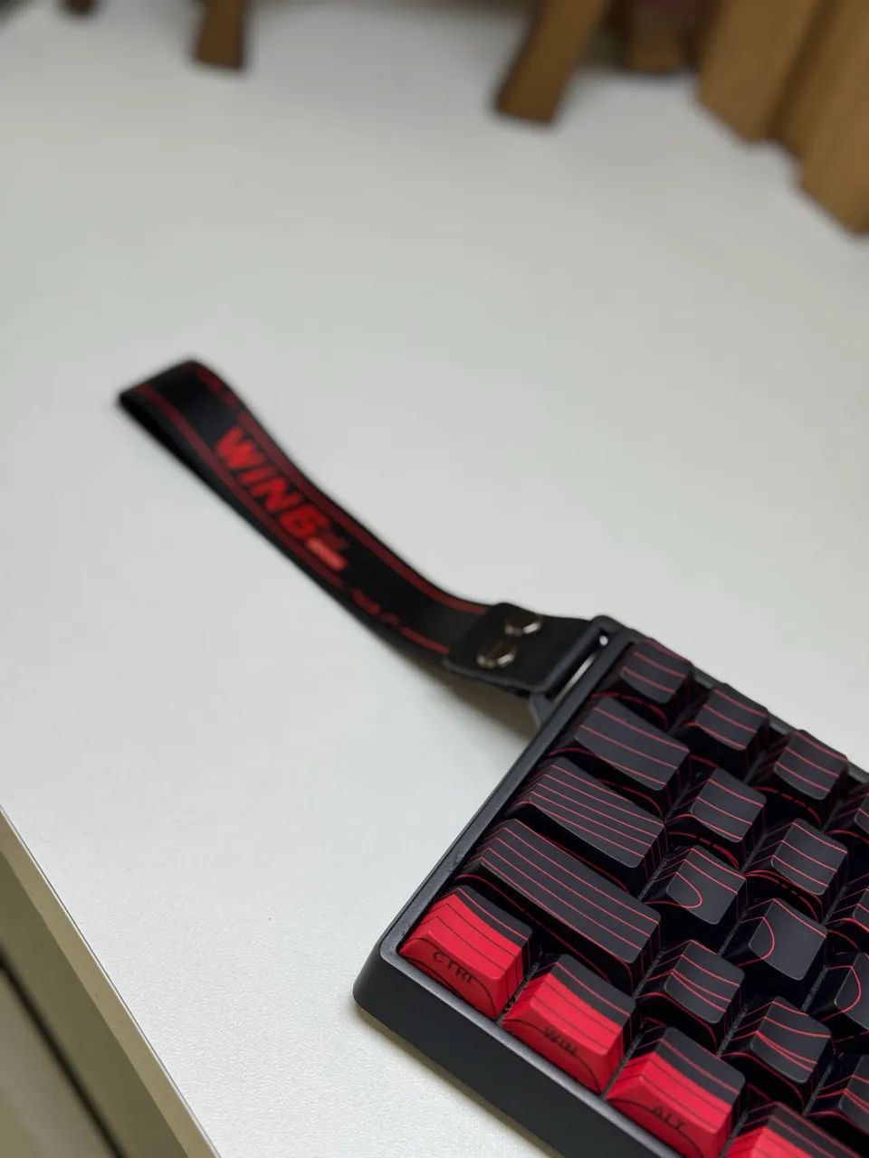 Teclado magnético 60% Aula Win68he Max