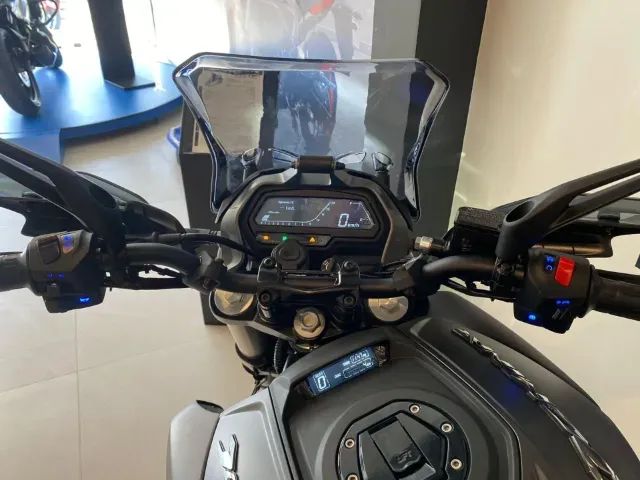 Bajaj Dominar 400cc  - Foto 2