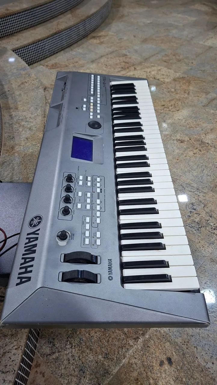 Teclado Yamaha MM6