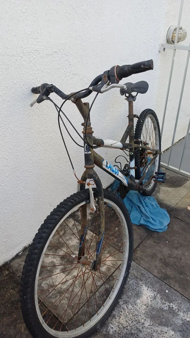 Bicicleta Caloi Aro 26 - Usada - Funciona Bem - Foto 2