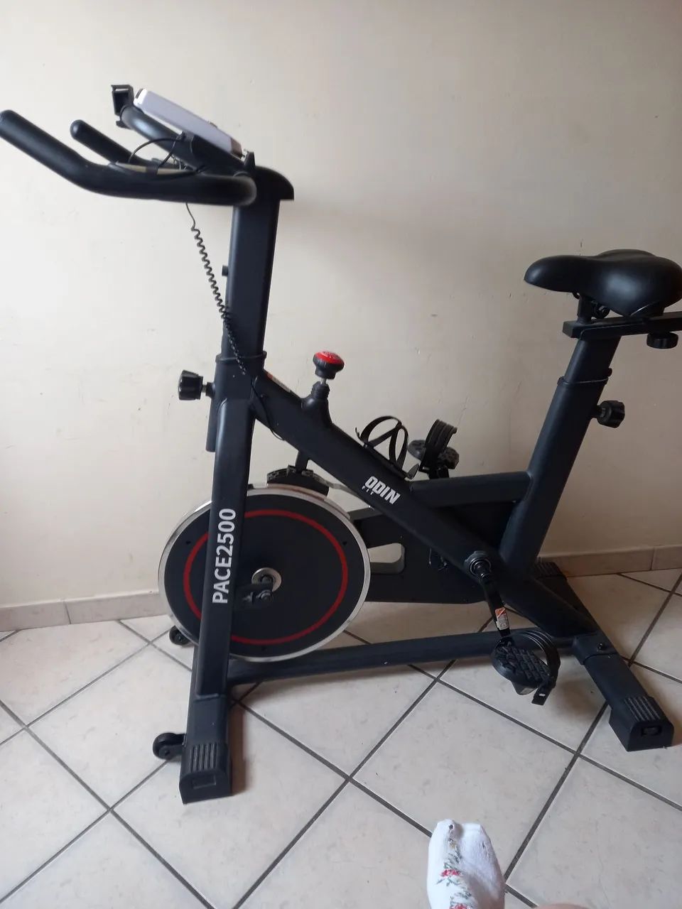 Vendo bicicleta ergométrica seminova - Foto 2