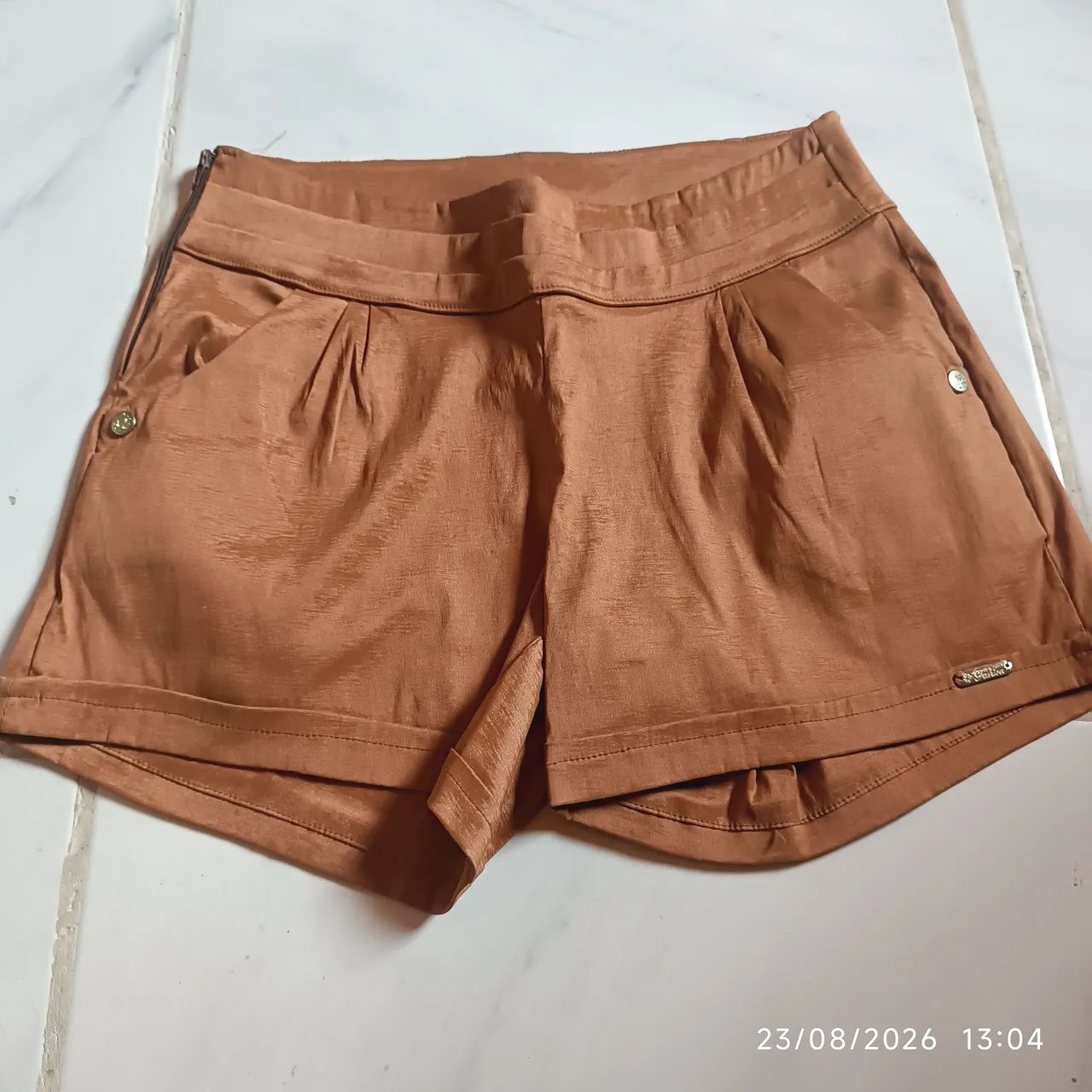 Short Marrom 