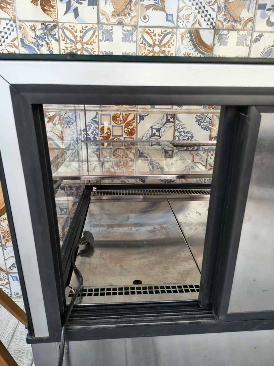 Vitrine de bolo - Foto 2