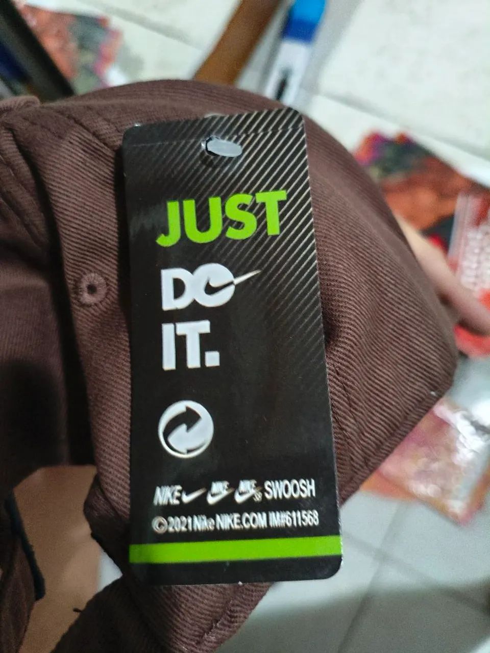 Boné Nike Marrom Aba Curva (Modelo Importado) - Novo com Etiqueta - Foto 3