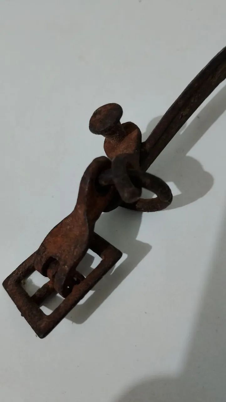 Espora de ferro antiga  - Foto 4