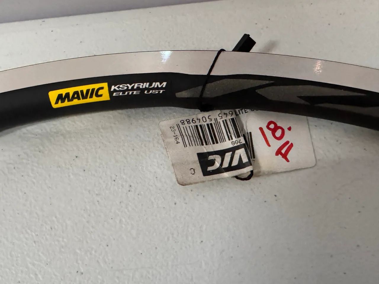 ARO MAVIC KSYRIUM ELITE UST 18 FUROS ZERO  - Foto 5