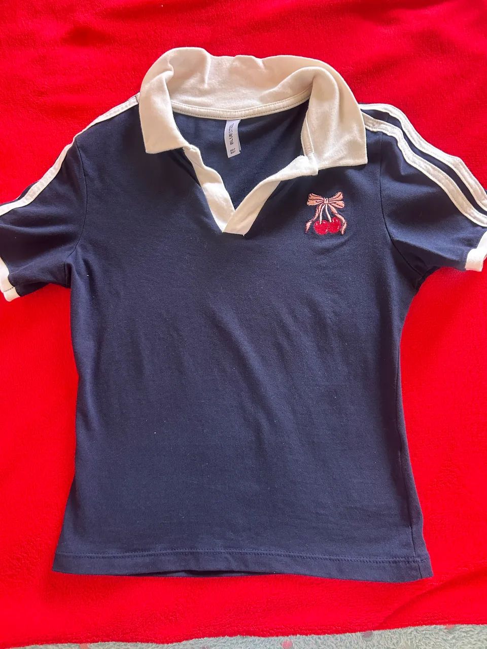 Blusa gola em v