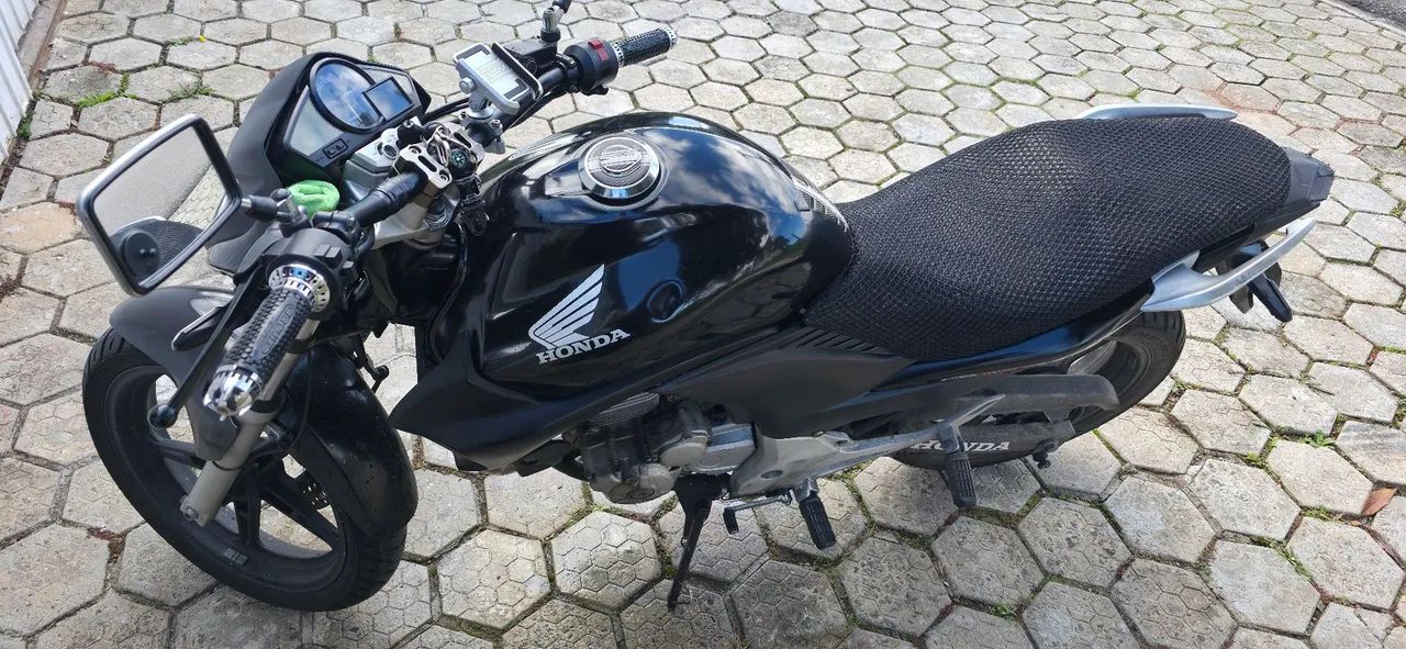 CB 300R 2010 - Foto 2