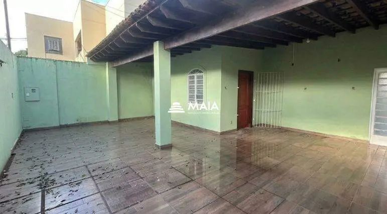 Casa para alugar no bairro Universitário