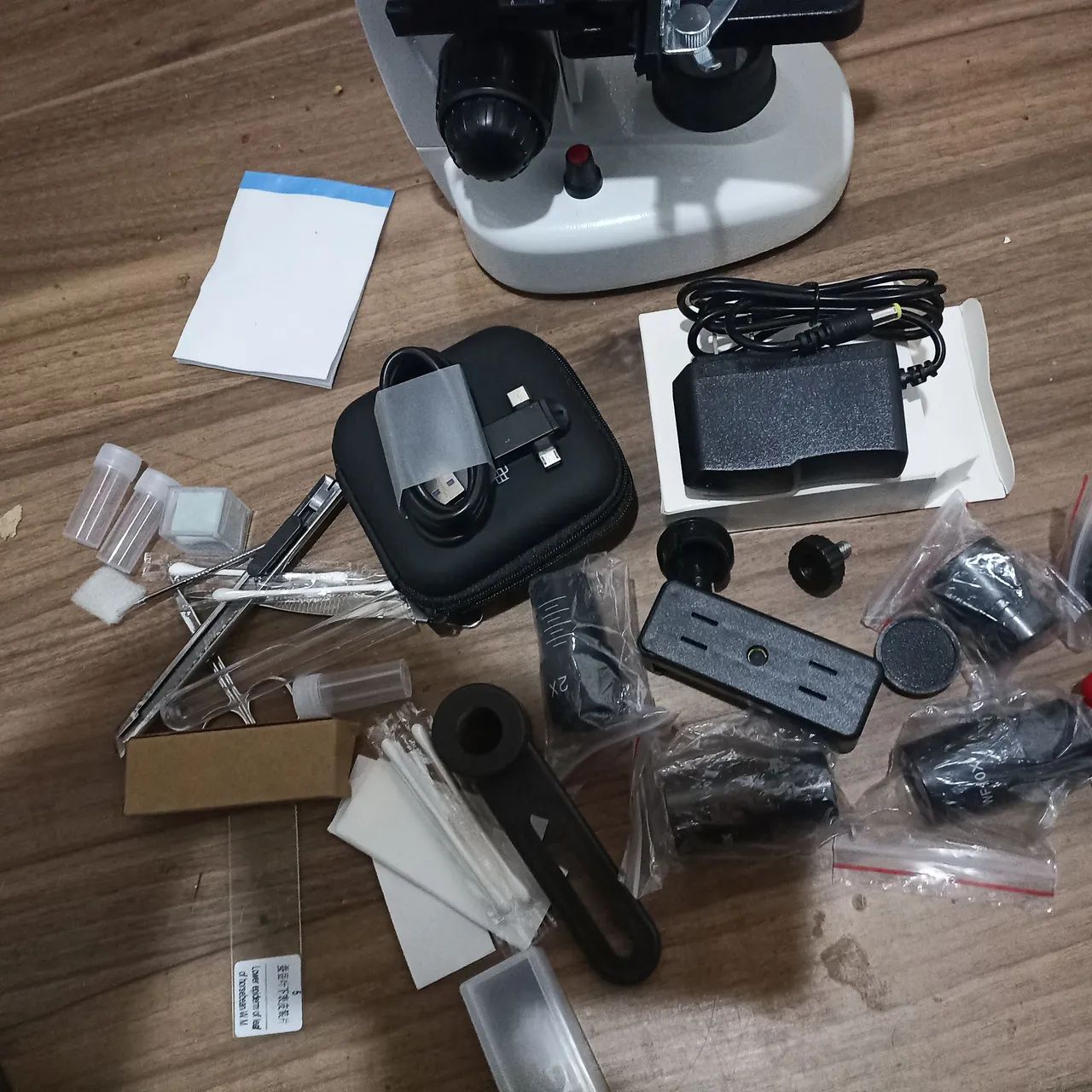 microscópio 40 por 500