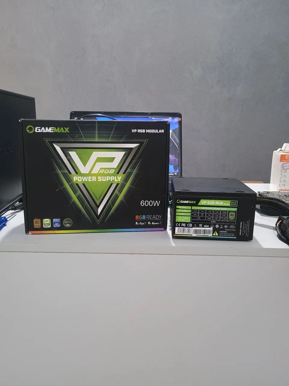 Fonte GameMax 600W Bronze 80 plus