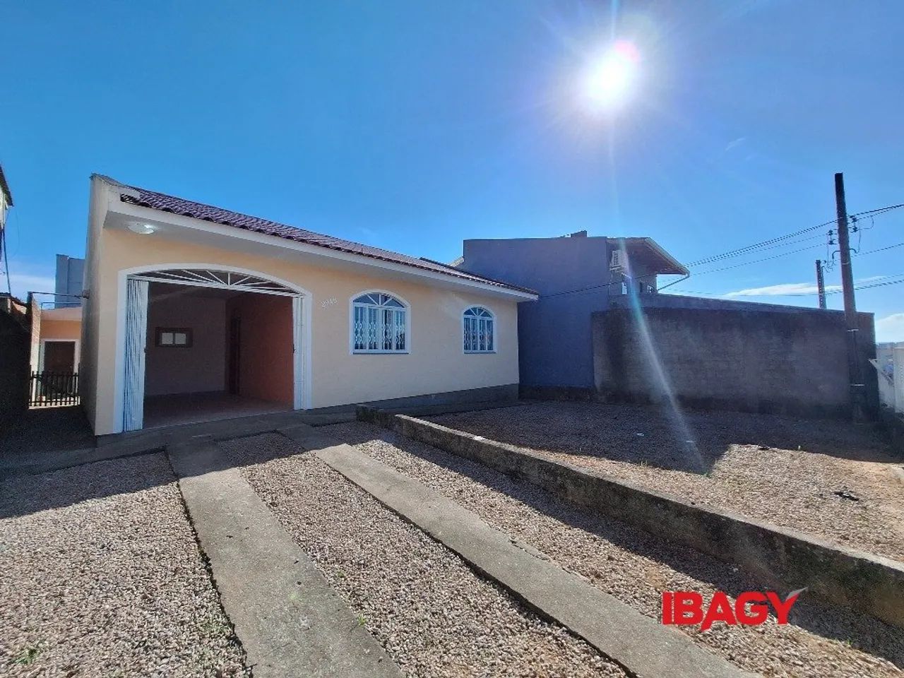 Excelente Casa 2 dormitório(s) em Real Parque - São José
