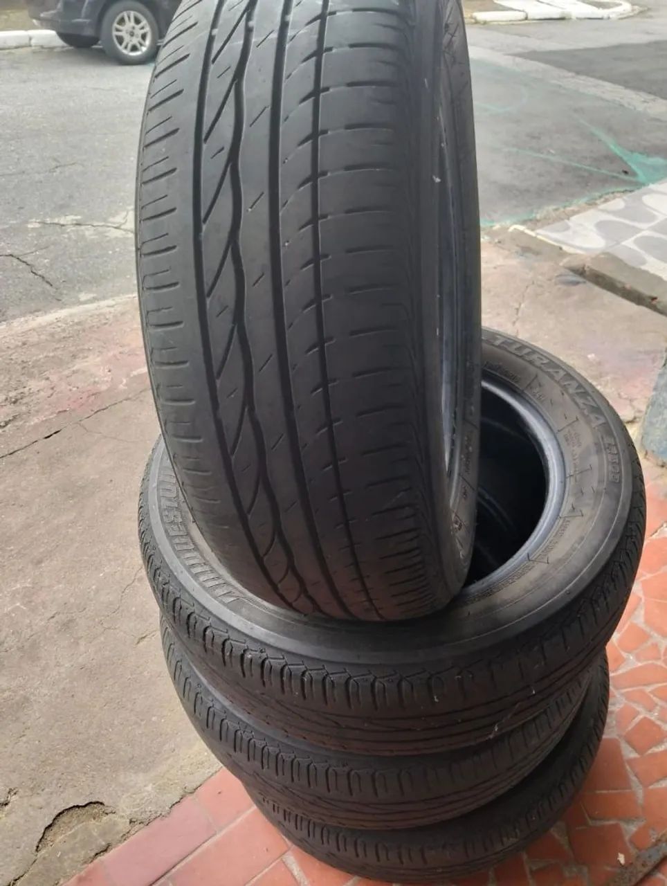 4 pneus aro 15 usado 