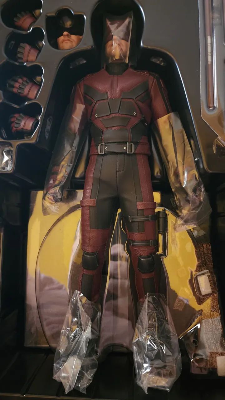 Demolidor - Hottoys - Escala 1/6