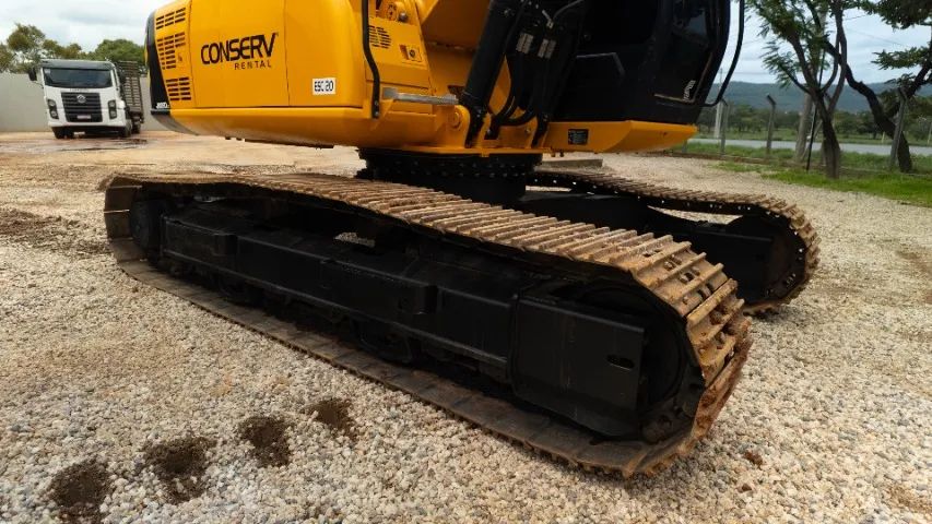 Escavadeira 22 toneladas - JCB JS220 - ANO 2024 IMPECÁVEL - Foto 5