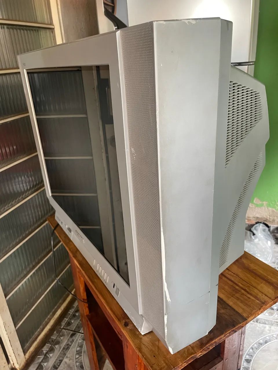 TV Retrô para games antigos 28' Semp Toshiba - Foto 4