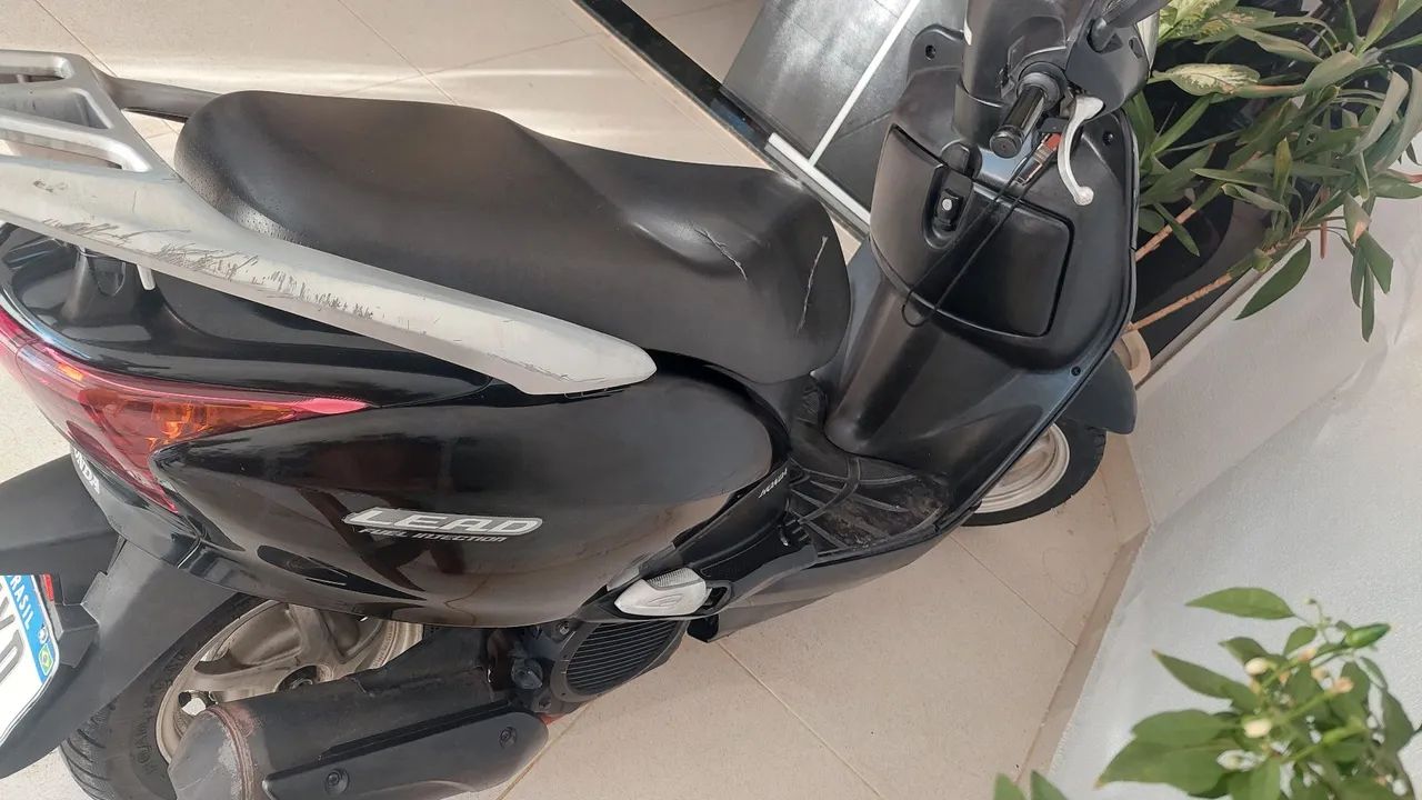 Honda lead 110  automática.  - Foto 3