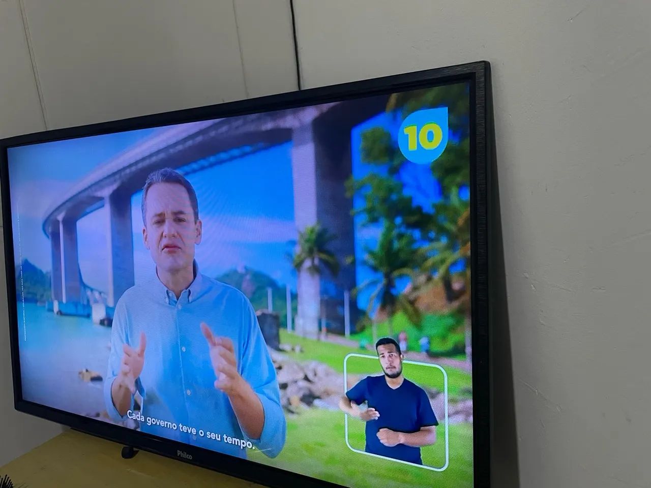 TV PHILCO COM WI-FI 
