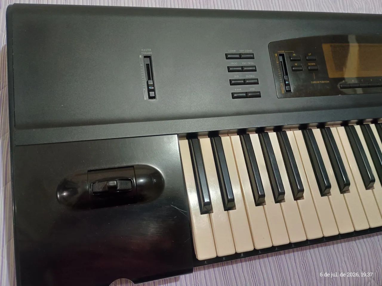 Korg 01 W fd  - Foto 3